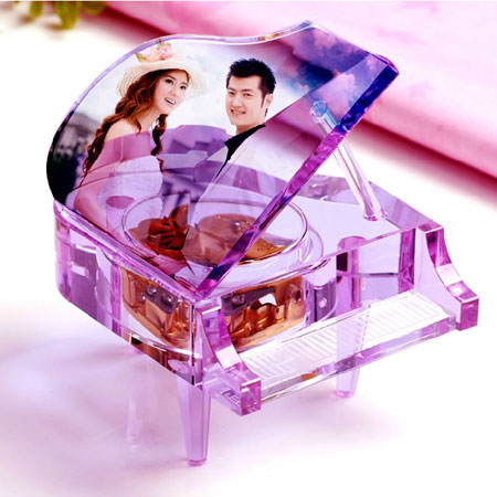 Boîte à musique de piano en cristal personnalisée avec image et chanson pour couple de mariage